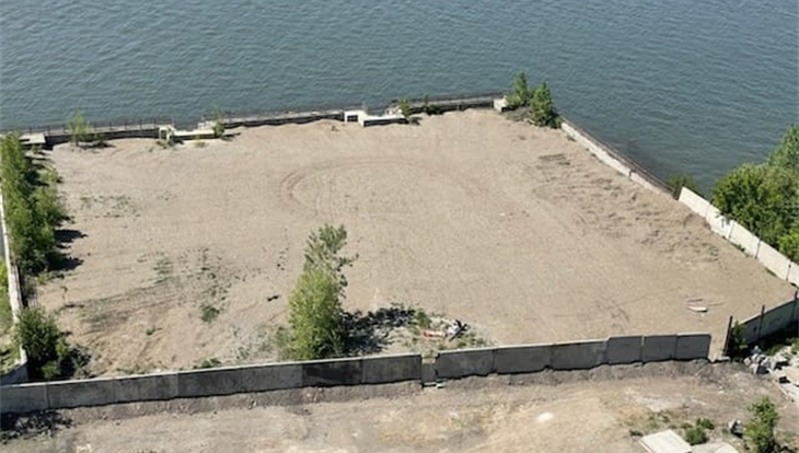 ТДСК огородила бетоном будущую набережную Томи в Радонежском