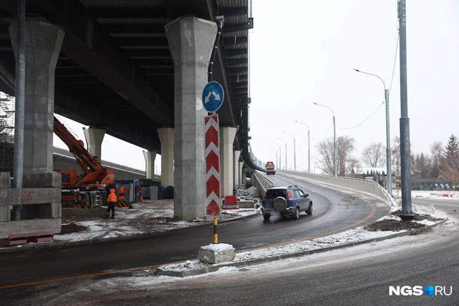 Работы на объекте все еще продолжаются, но съезды вводят поэтапно | Источник: Александр Ощепков / NGS.RU