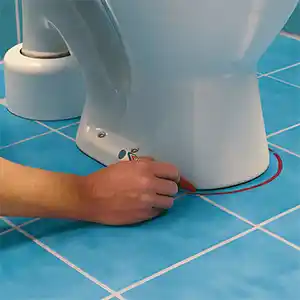 Почему «ровный» унитаз не встаёт на «ровный» пол?