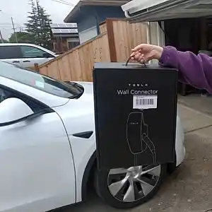 Можно ли на 15 кВт одновременно заряжать Tesla и греть дом зимой?
